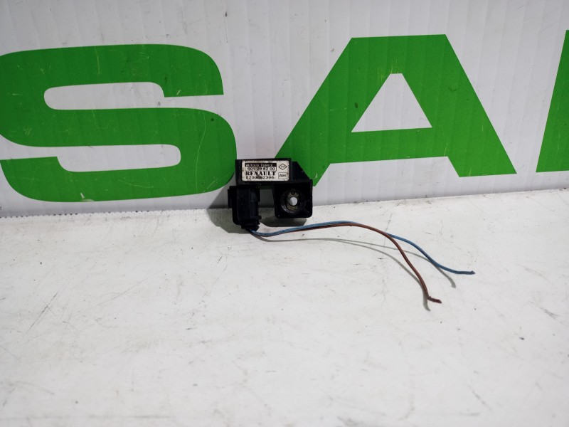 Recambio de sensor para renault scenic ii 1.9 dci diesel referencia OEM IAM 8200682396  