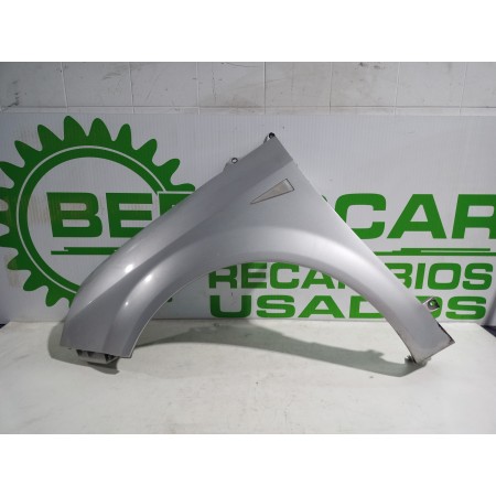 Recambio de aleta delantera izquierda para renault scenic ii 1.9 dci diesel referencia OEM IAM 8200020568  