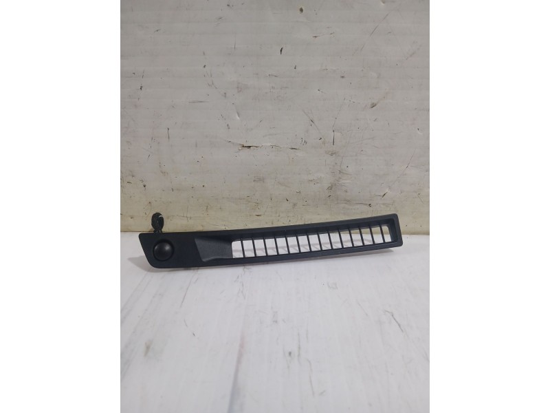 Recambio de moldura para toyota rav 4 v (_a5_, _h5_) 2.0 (mxaa52) referencia OEM IAM 5598242030  