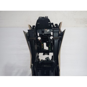 Recambio de consola central para land rover discovery 4 tdv6 hse referencia OEM IAM LR017020  