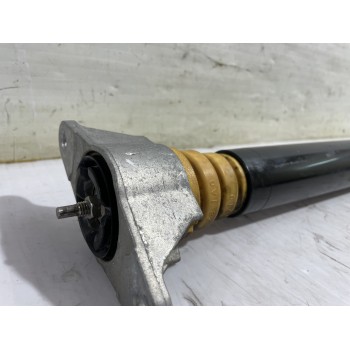 Recambio de amortiguador trasero derecho para mazda 3 lim. () center-line referencia OEM IAM B45C28700A  