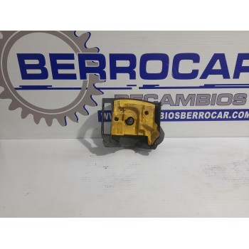 Recambio de cubierta columna direccion para opel corsa d 1.3 16v cdti referencia OEM IAM 13205062  