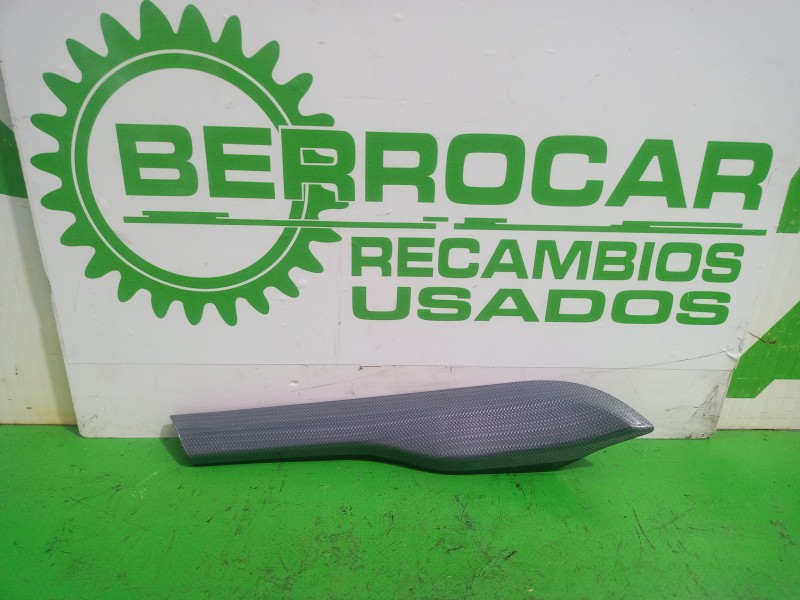 Recambio de moldura para peugeot 508 active referencia OEM IAM 9671084177  