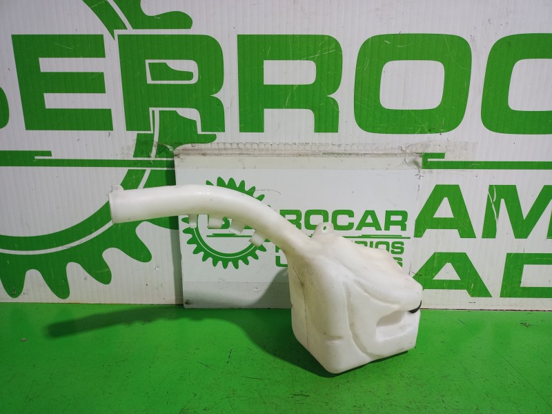 Recambio de deposito limpia para ford fiesta (cbk) ambiente referencia OEM IAM 2S6117618AH  