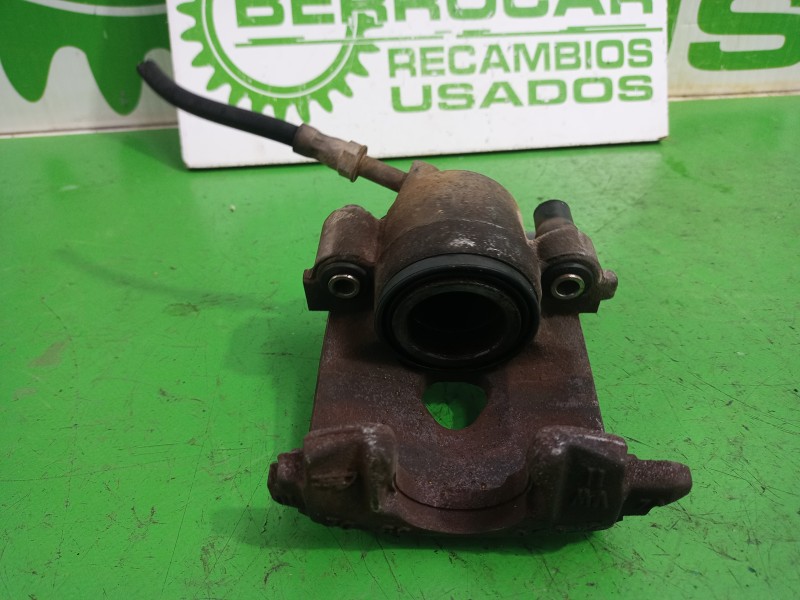 Recambio de pinza de freno delantera derecha para seat ibiza (6k1) select referencia OEM IAM 6Q0615194  