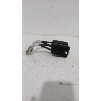 Recambio de enganche cinturon trasero izquierdo para volkswagen polo iv sedán (9n2, 9n4) 1.9 tdi referencia OEM IAM 6Q0857488B  