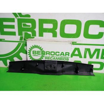 Recambio de moldura para ford fiesta (cbk) ambiente referencia OEM IAM 2S61A40352  