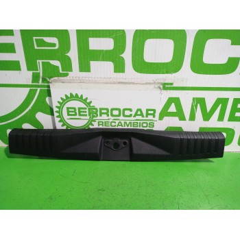 Recambio de moldura para ford fiesta (cbk) ambiente referencia OEM IAM 2S61A40352  