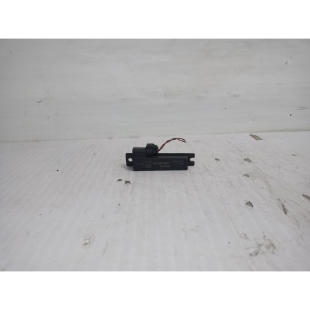 Recambio de amplificador de antena para land rover discovery 4 tdv6 hse referencia OEM IAM AH4215K603AA  