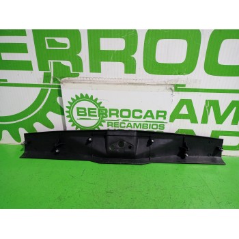 Recambio de moldura para ford fiesta (cbk) ambiente referencia OEM IAM 2S61A40352  