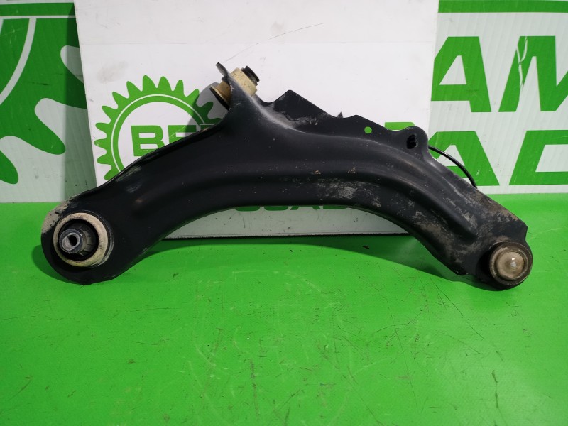 Recambio de brazo suspension inferior delantero izquierdo para renault scenic ii 1.6 16v referencia OEM IAM 545017775R  