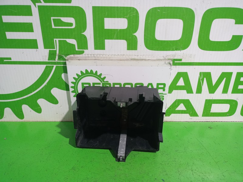 Recambio de soporte bateria para ford fiesta (cbk) ambiente referencia OEM IAM 2S6T10723CC  