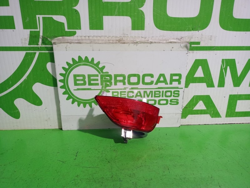 Recambio de faro antiniebla trasero derecho para dacia sandero laureate referencia OEM IAM 265605279R  