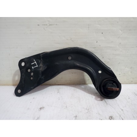 Recambio de brazo suspension trasero izquierdo para mazda 3 lim. () center-line referencia OEM IAM B45A28250  