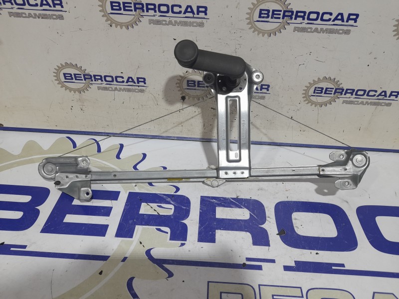 Recambio de elevalunas trasero derecho para opel zafira b 1.6 16v cat referencia OEM IAM 13132228  