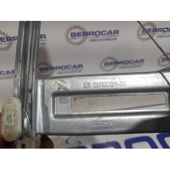 Recambio de elevalunas trasero derecho para opel zafira b 1.6 16v cat referencia OEM IAM 13132228  