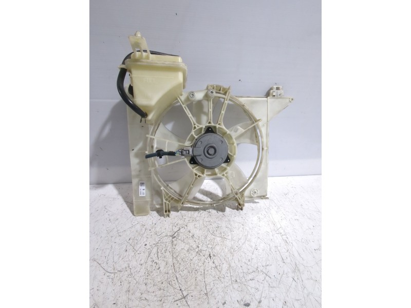 Recambio de electroventilador para toyota yaris (_p9_) 1.33 vvt-i (nsp90_) referencia OEM IAM 163600Q031  