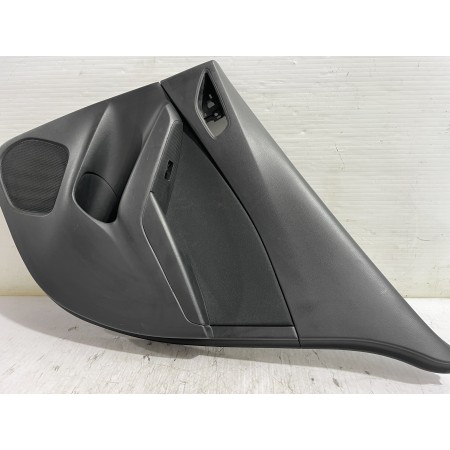 Recambio de guarnecido puerta trasera derecha para mazda 3 lim. () center-line referencia OEM IAM BHN968520C02  