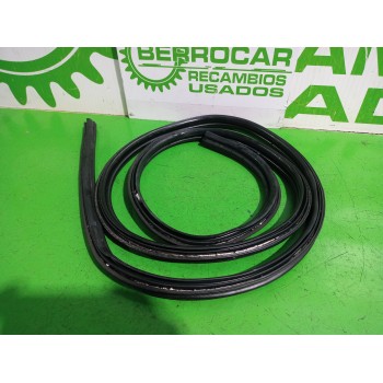 Recambio de goma contorno para ford fiesta (cbk) ambiente referencia OEM IAM 1228434  