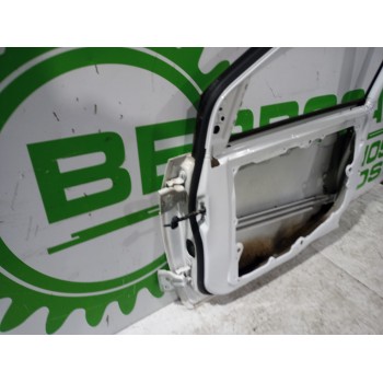 Recambio de puerta delantera derecha para ford fiesta (cbk) ambiente referencia OEM IAM 1692523  