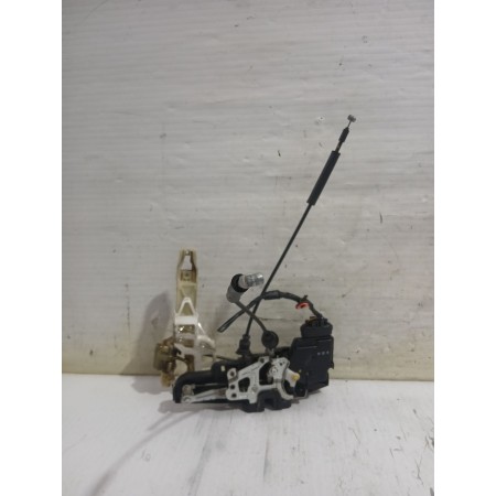 Recambio de cerradura puerta delantera izquierda para kia carens iii monospace (un) 2.0 crdi 140 referencia OEM IAM 813101D010  