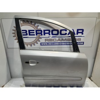 PUERTA DELANTERA DERECHA 124242 