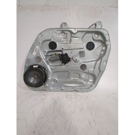 Recambio de elevalunas delantero derecho para kia carens iii monospace (un) 2.0 crdi 140 referencia OEM IAM 824021D010  