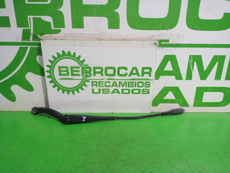 Recambio de brazo limpia delantero izquierdo para opel corsa e expression referencia OEM IAM 13284136  