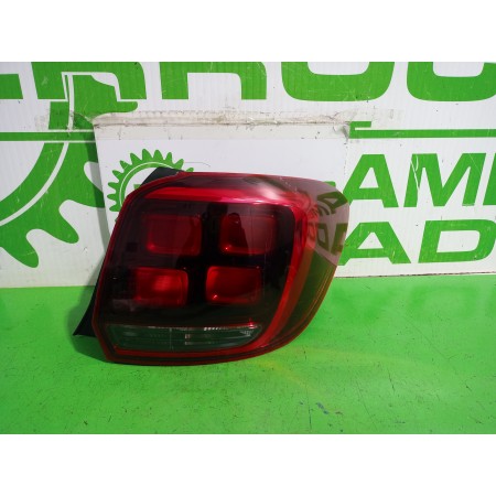 Recambio de piloto trasero derecho para dacia sandero laureate referencia OEM IAM 265506147R  