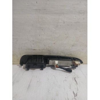 Recambio de mando elevalunas delantero izquierdo para kia carens iii monospace (un) 2.0 crdi 140 referencia OEM IAM 935701D3020G