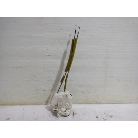 Recambio de cerradura puerta trasera izquierda para mazda 3 lim. () center-line referencia OEM IAM BHN973310A  