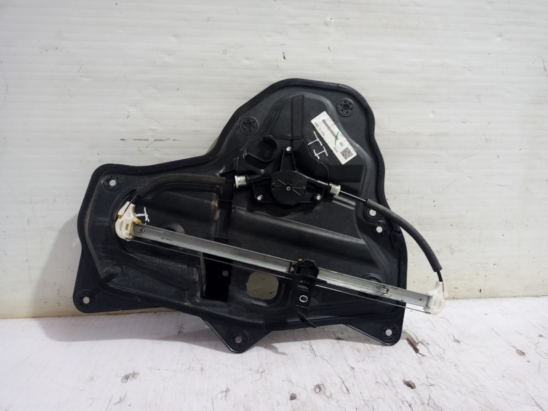 Recambio de elevalunas trasero izquierdo para mazda 3 lim. () center-line referencia OEM IAM BHN97397X  