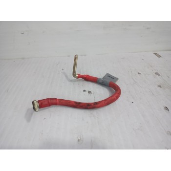 Recambio de borna postiva para land rover discovery 4 tdv6 hse referencia OEM IAM AH2210B680BA  