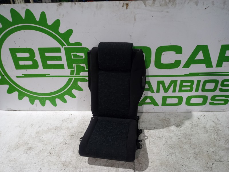 Recambio de asientos trasero izquierdo para opel zafira a elegance referencia OEM IAM 90588988  