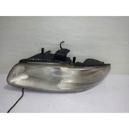 Recambio de faro izquierdo para chrysler voyager (gs) 2.5 td family referencia OEM IAM 5870100000  