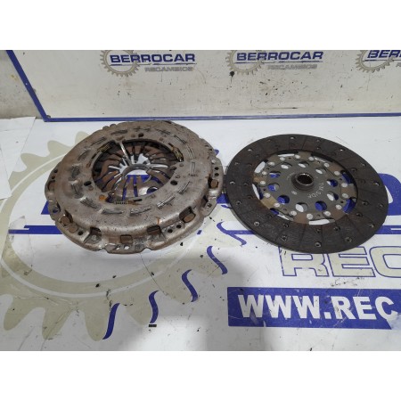 Recambio de kit embrague para kia sorento 2.5 crdi referencia OEM IAM 4110049920  