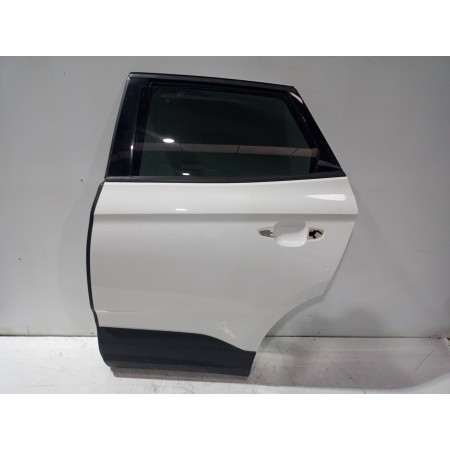 Recambio de puerta trasera izquierda para opel grandland x design line referencia OEM IAM YP00119780  