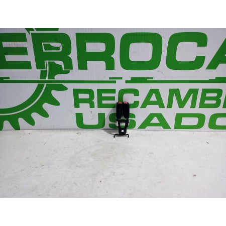 Recambio de enganche cinturon para renault scenic ii 1.9 dci diesel referencia OEM IAM 6001728  