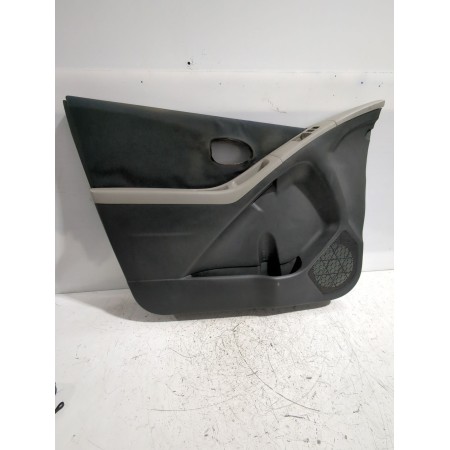 Recambio de guarnecido puerta delantera izquierda para toyota yaris (_p9_) 1.33 vvt-i (nsp90_) referencia OEM IAM 676200D870  