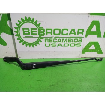 Recambio de brazo limpia delantero izquierdo para ford fiesta (cbk) ambiente referencia OEM IAM 2S6117526AC  