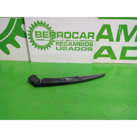 Recambio de brazo limpia trasero para dacia sandero laureate referencia OEM IAM 80008337  