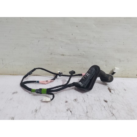 Recambio de cableado puerta para mazda 3 lim. () center-line referencia OEM IAM BHN967220  