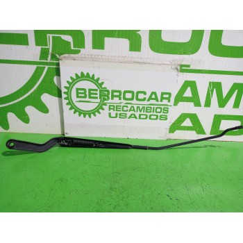 Recambio de brazo limpia delantero derecho para ford fiesta (cbk) ambiente referencia OEM IAM 2S6117526BB  