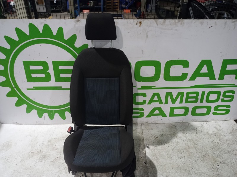 Recambio de asiento delantero izquierdo para ford fiesta (cbk) ambiente referencia OEM IAM 1405385  