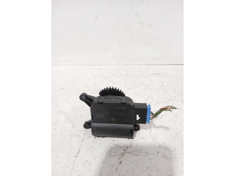 Recambio de motor apertura trampilla para volkswagen polo iv (9n_, 9a_) 1.9 sdi referencia OEM IAM 0132801357  