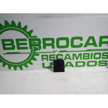 Recambio de caja reles / fusibles para renault scenic ii 1.9 dci diesel referencia OEM IAM 8200481866  
