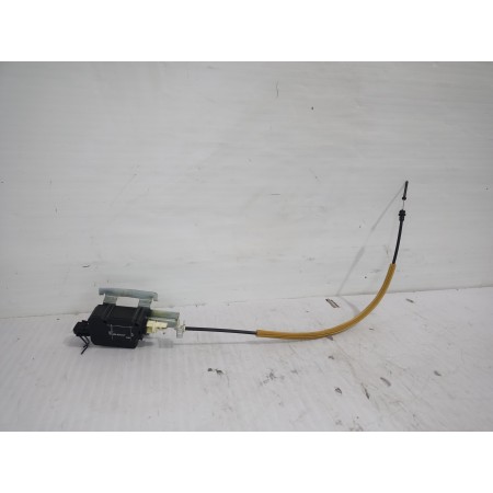 Recambio de motor tapa combustible para land rover discovery 4 tdv6 hse referencia OEM IAM FSG000020  