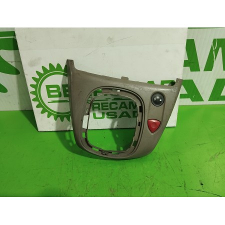 Recambio de warning para renault scenic ii 1.6 16v referencia OEM IAM 8200095493  