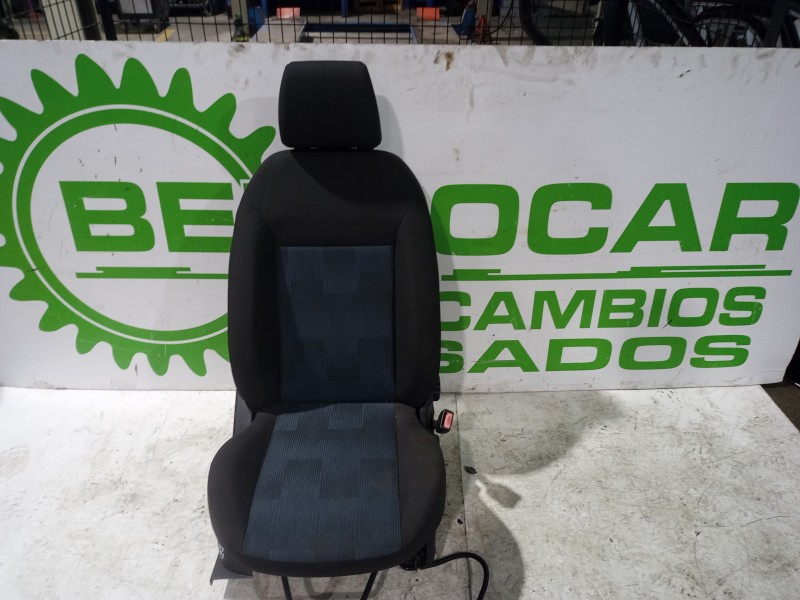 Recambio de asiento delantero derecho para ford fiesta (cbk) ambiente referencia OEM IAM 1566599  