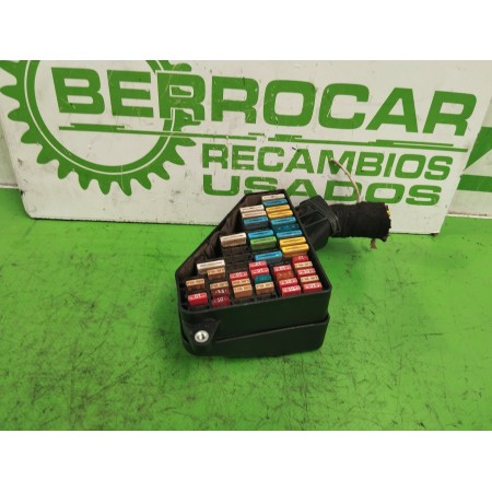 Recambio de caja reles / fusibles para seat ibiza (6l1) 1.9 tdi referencia OEM IAM 600941828B  
